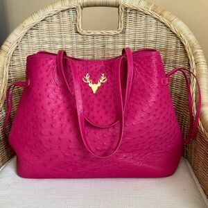 Taxidermy ostrich handbag 🎀
